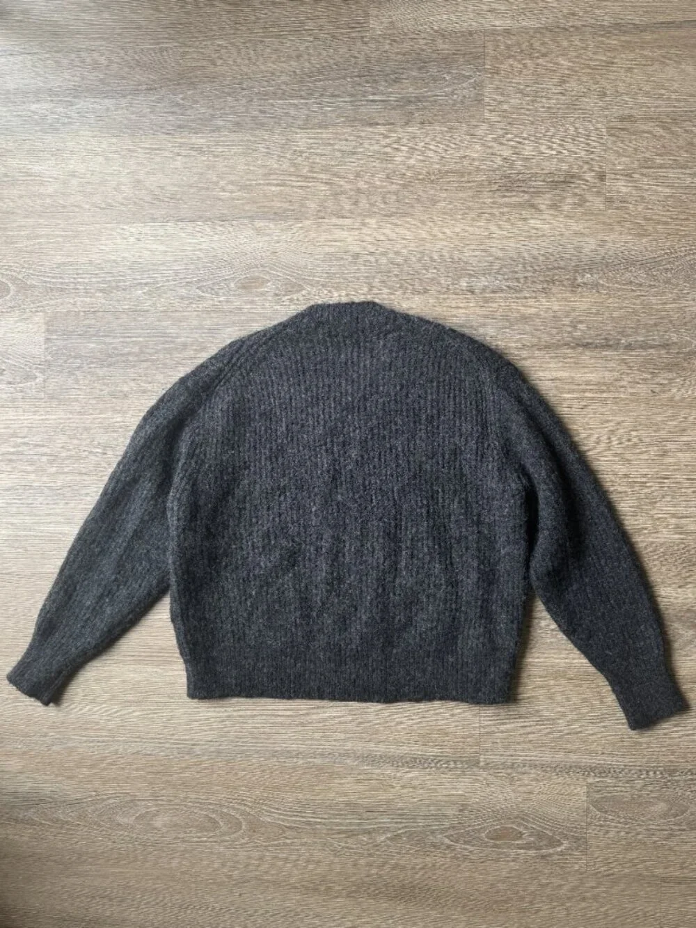 Uniqlo Fluffy Knit V Neck Sweater Charcoal Grey Wool Blend Oversized - Size L - Picture 3 of 5
